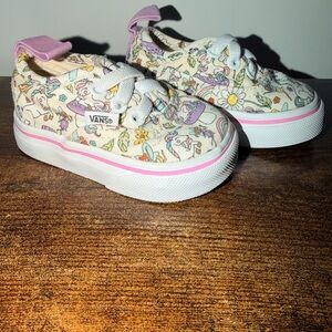 VANS unicorn flower print canvas shoe. Size 2 infant/toddler